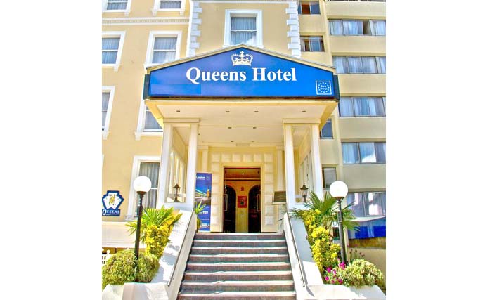 Best Western Queens Crystal Palace Hotel is situated in a prime location in Crystal Palace close to Crystal Palace FC Selhurst Park