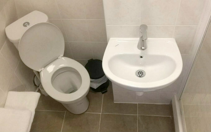 A typical bathroom at Garth Hotel