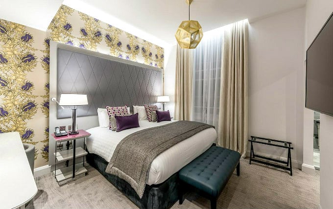 A comfortable double room at Mercure London Hyde Park Hotel