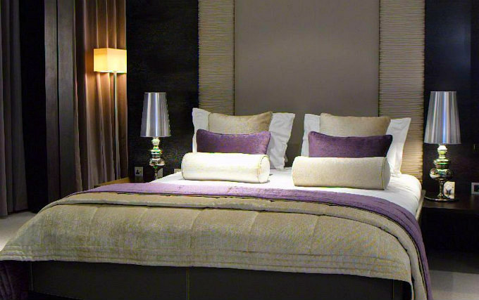 A comfortable double room at Radisson Blu Edwardian New Providence Wharf Hotel