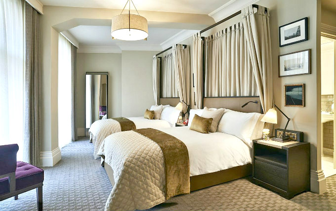 Twin room at Le Meridien Russell