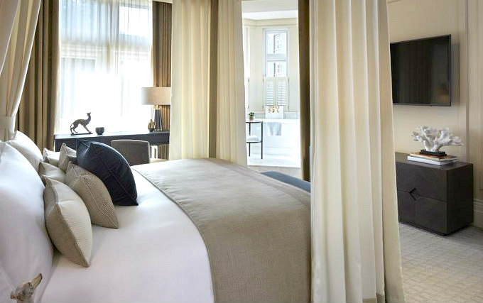 A double room at Le Meridien Russell