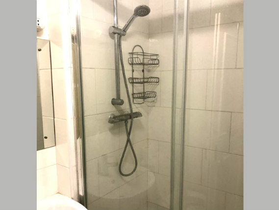 Shower at Limegrove Hotel