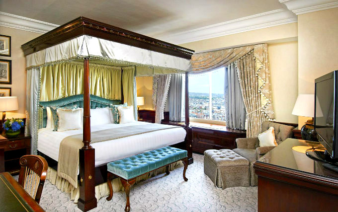 A comfortable double room at London Hilton