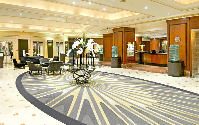 You will receive a friendly welcome from Reception at the hotel