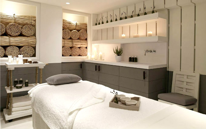 A single room at Berkeley Hotel