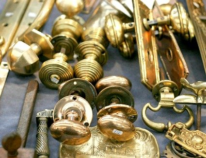 Greenwich Antiques Market, London