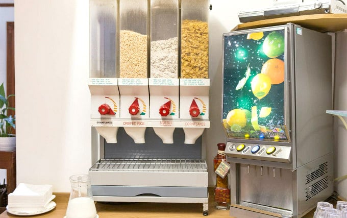 Enjoy a delicious Breakfast at Shakespeare Hotel London