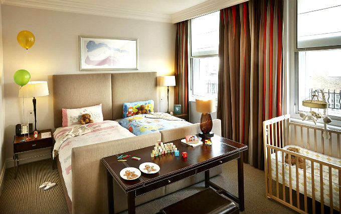 A twin room at Rocco Forte Brown's Hotel