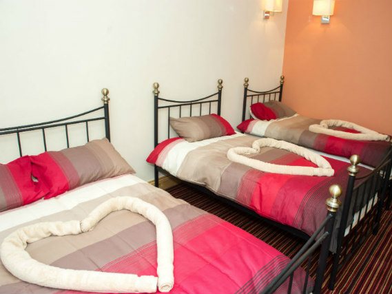 Quad rooms at Fountain Hotel London are the ideal choice for groups of friends or families