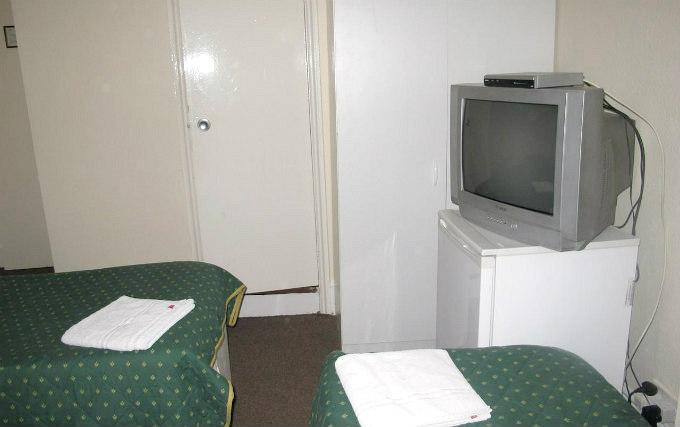 A twin room at Chiswick Court Hotel