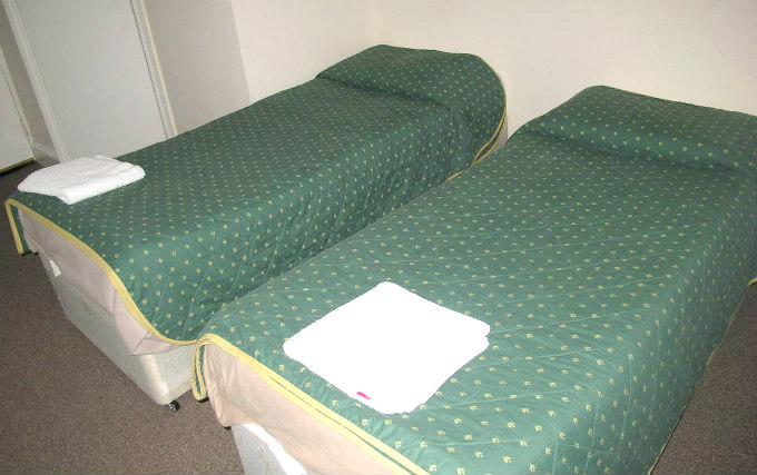 A typical twin room at Chiswick Court Hotel