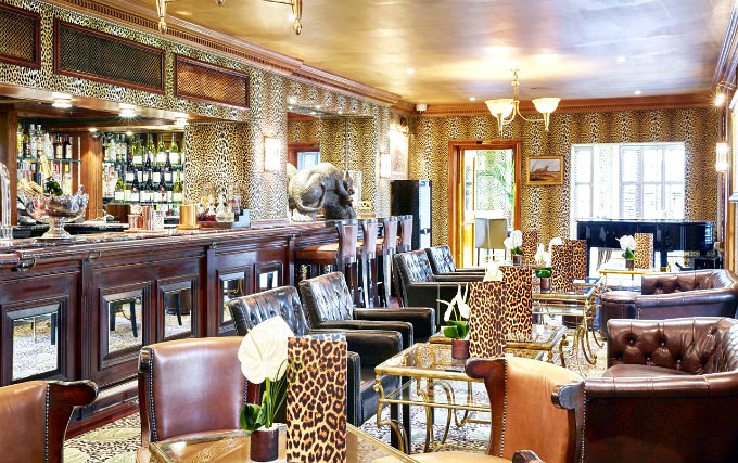 Bar at Montague On The Gardens
