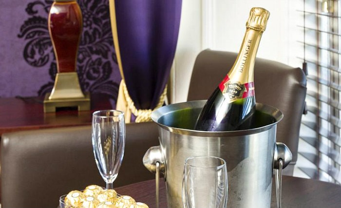 A place to eat at The Ballantrae Hotel