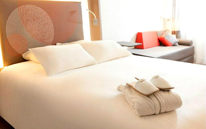 Double Room at Novotel London West