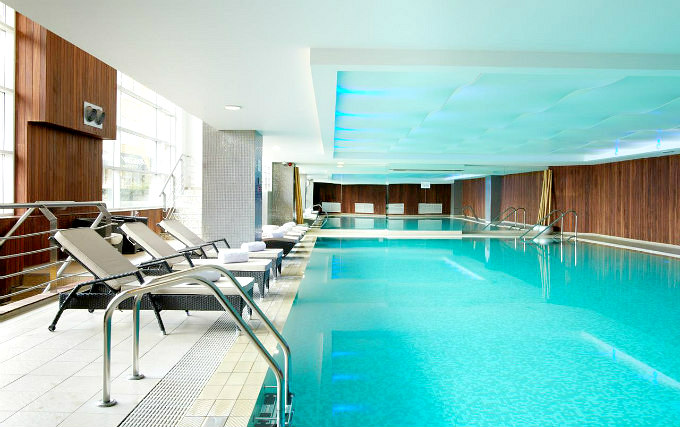 Swimmingpool at The Chelsea Harbour Hotel