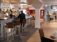 The bar at Palms Hotel London