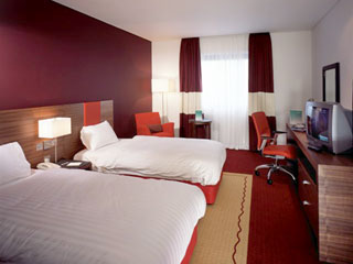 A double room at Crowne Plaza Docklands ExCeL