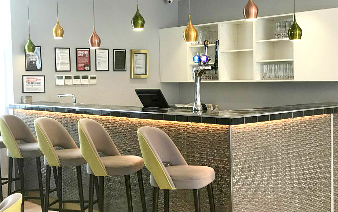 Bar at Quality Hotel Crystal Palace