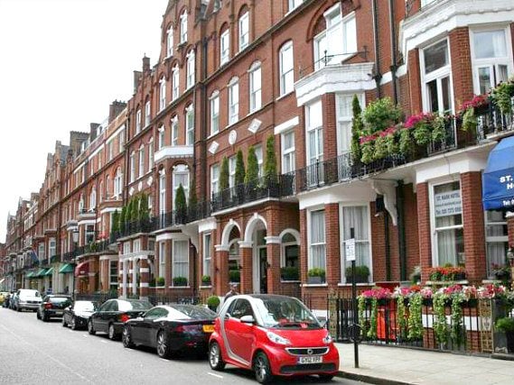 St Mark Hotel London is situated in a prime location in Earls Court close to Natural History Museum
