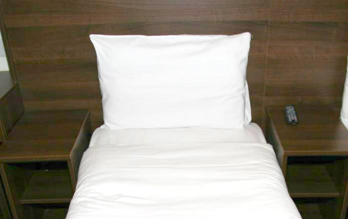 A single room at Ascot Hotel London