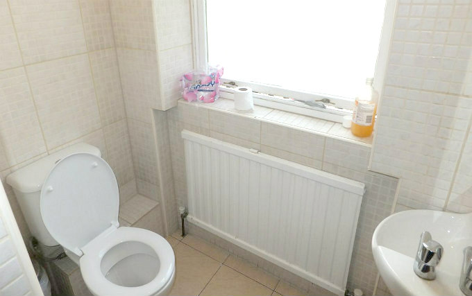 A typical bathroom at The Gresham Hotel