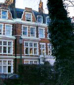 The elegant Evelyn Gardens