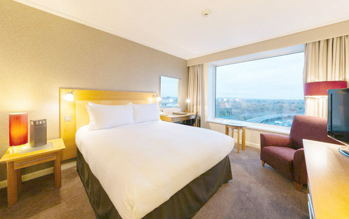 A comfortable double room at Le Meridien Gatwick