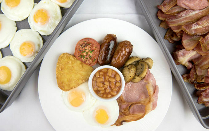 Enjoy a great breakfast at Le Meridien Gatwick