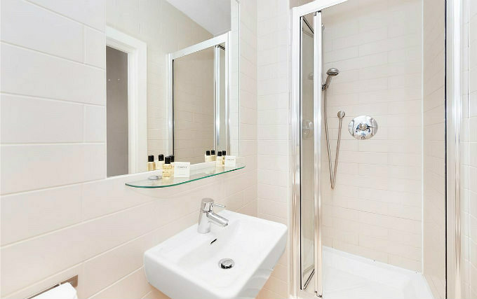 A typical bathroom at Hyde Park Luxury Suites
