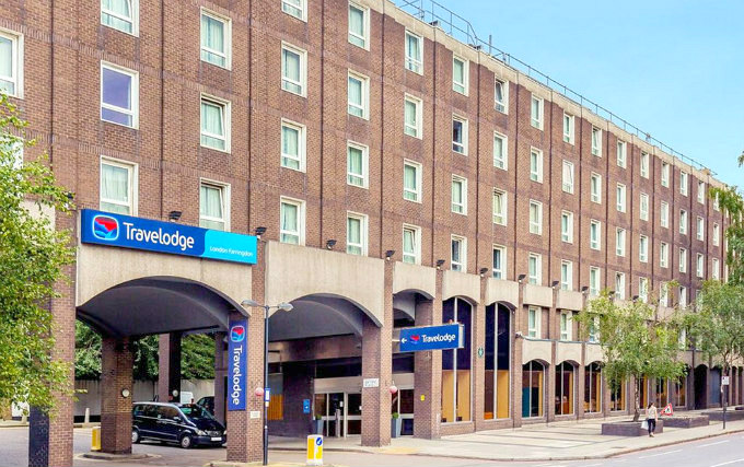 The exterior of Travelodge Farringdon