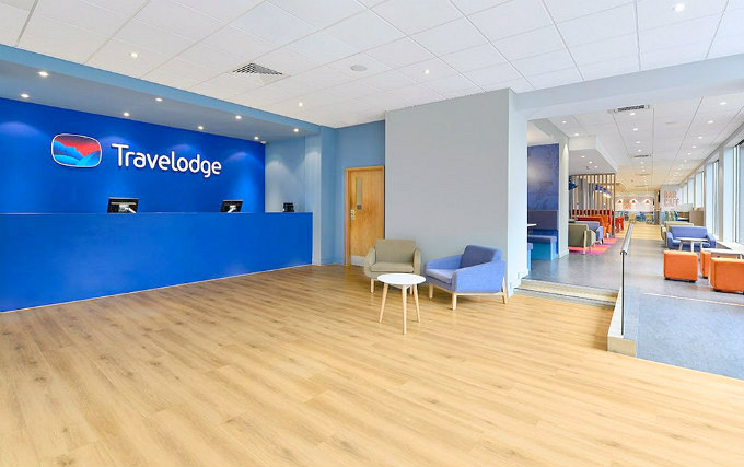 Reception at Travelodge Farringdon