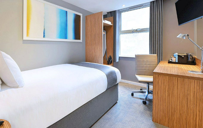 A single room at Travelodge Farringdon