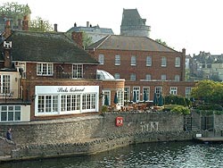 Sir Christopher Wrens Hotel