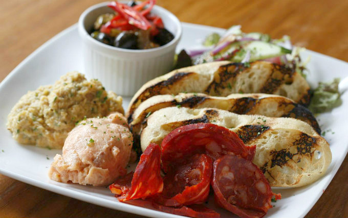 Enjoy a delicious Breakfast at The Christopher Hotel Bar & Grill