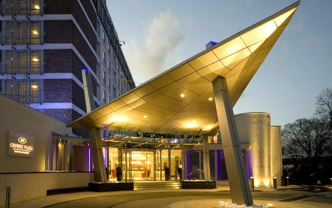 An exterior view of Crowne Plaza London Gatwick Airport