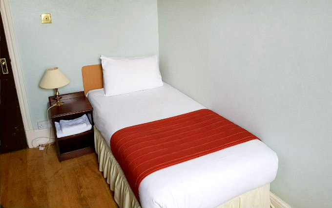 A comfortable single room at Forest View Hotel