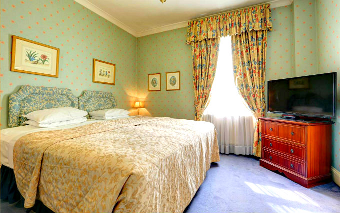 A comfortable double room at Gainsborough Hotel