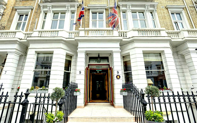 The exterior of Gainsborough Hotel