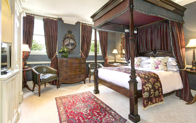 Double Room at The Gore London - Starhotels Collezione