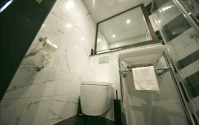 A typical bathroom at Portico Hotel (formerly Hanover)