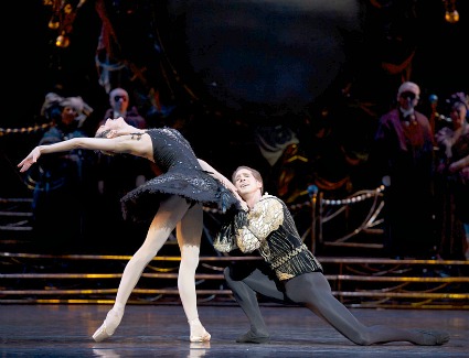 The Royal Ballet: Swan Lake at Royal Opera House
