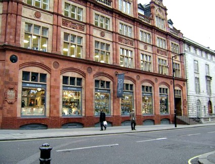 Grays Antique Market, London