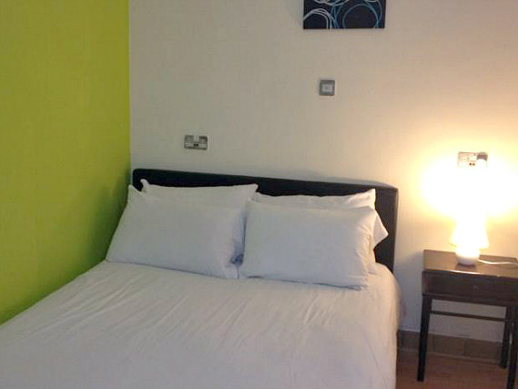 A typical room at City View Hotel Roman Road