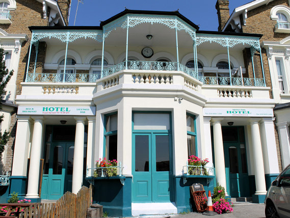 The Bridge Park Hotel is situated in a prime location in Wembley close to Wembley Stadium