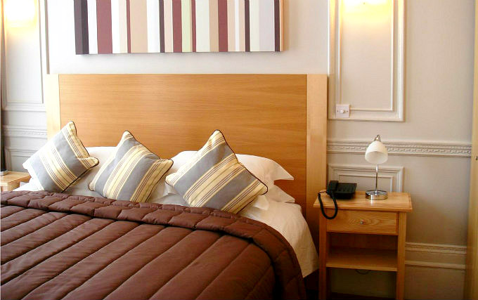 A typical double room at Cleveland Hotel London