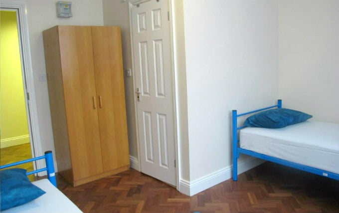 A typical twin room at Northfields Hostel London