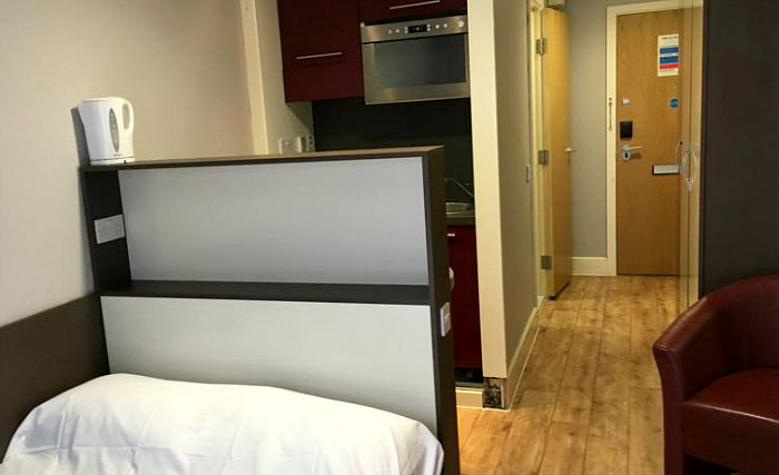 A comfortable double rooms at Student Haus Elephant and Castle