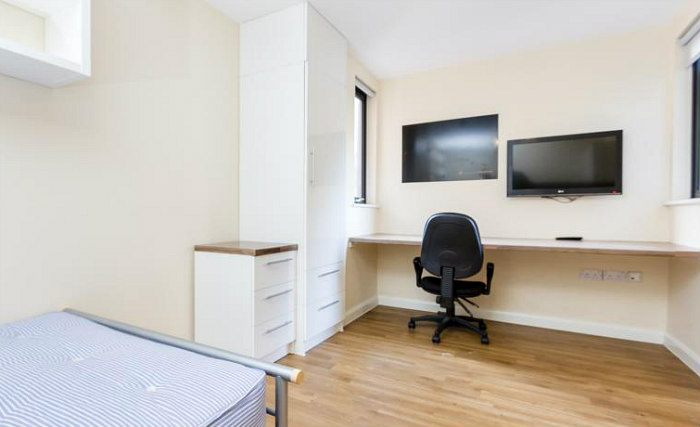 A comfortable single room at Student Haus Vauxhall