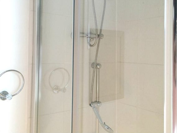 A typical shower system at Metro Star London